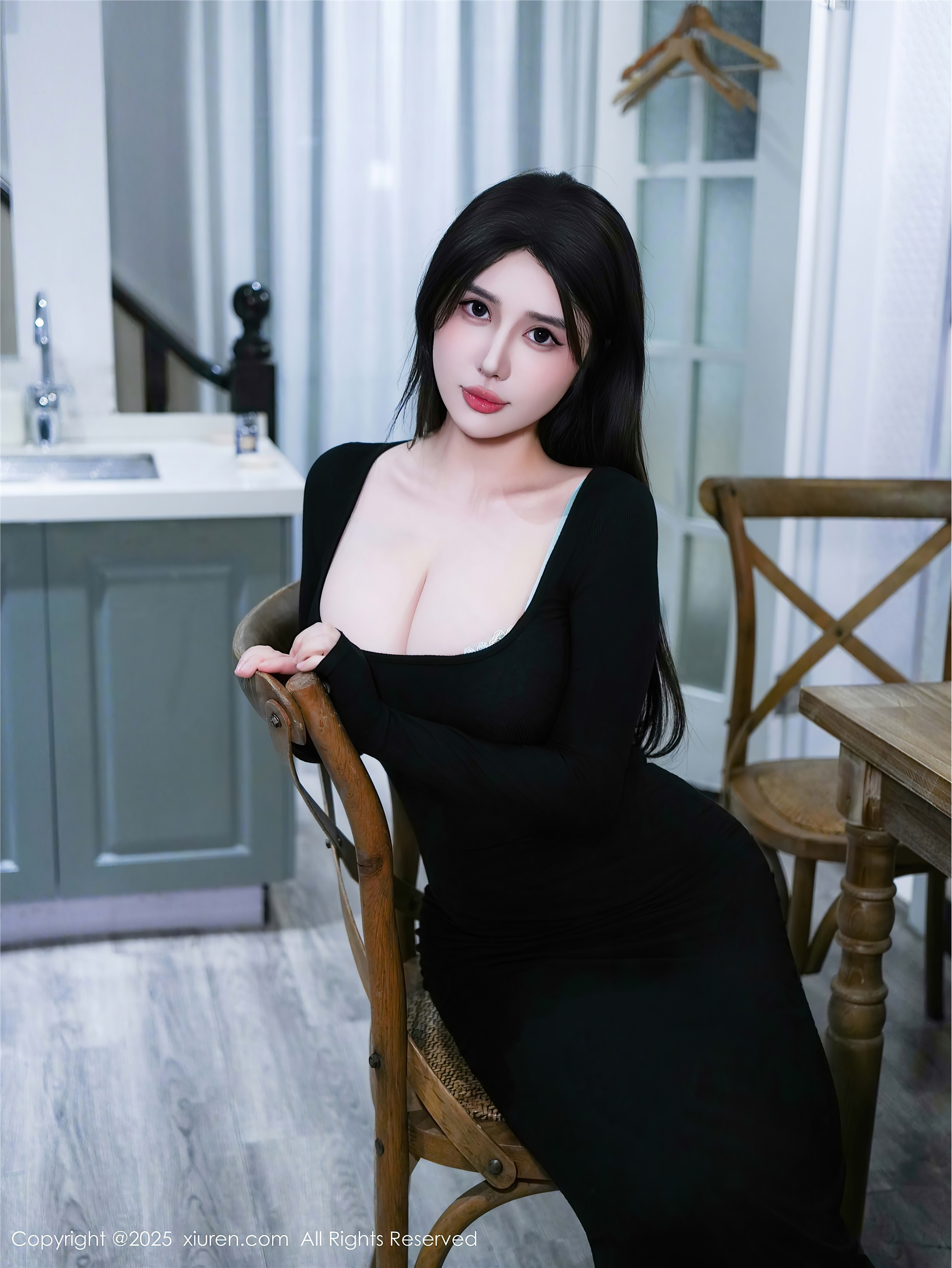 Xiuren秀人网 2025.10.31 NO.10933 蕾蕾醒了没